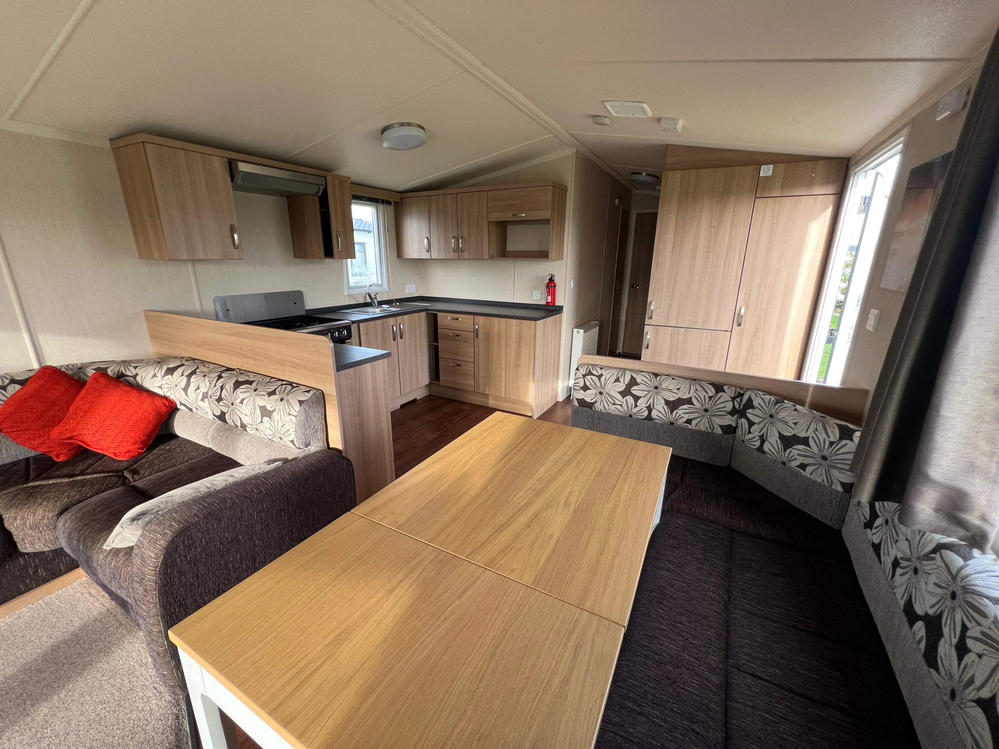 2014 Swift Burgundy 35x12 2 Bed kitchen seating area