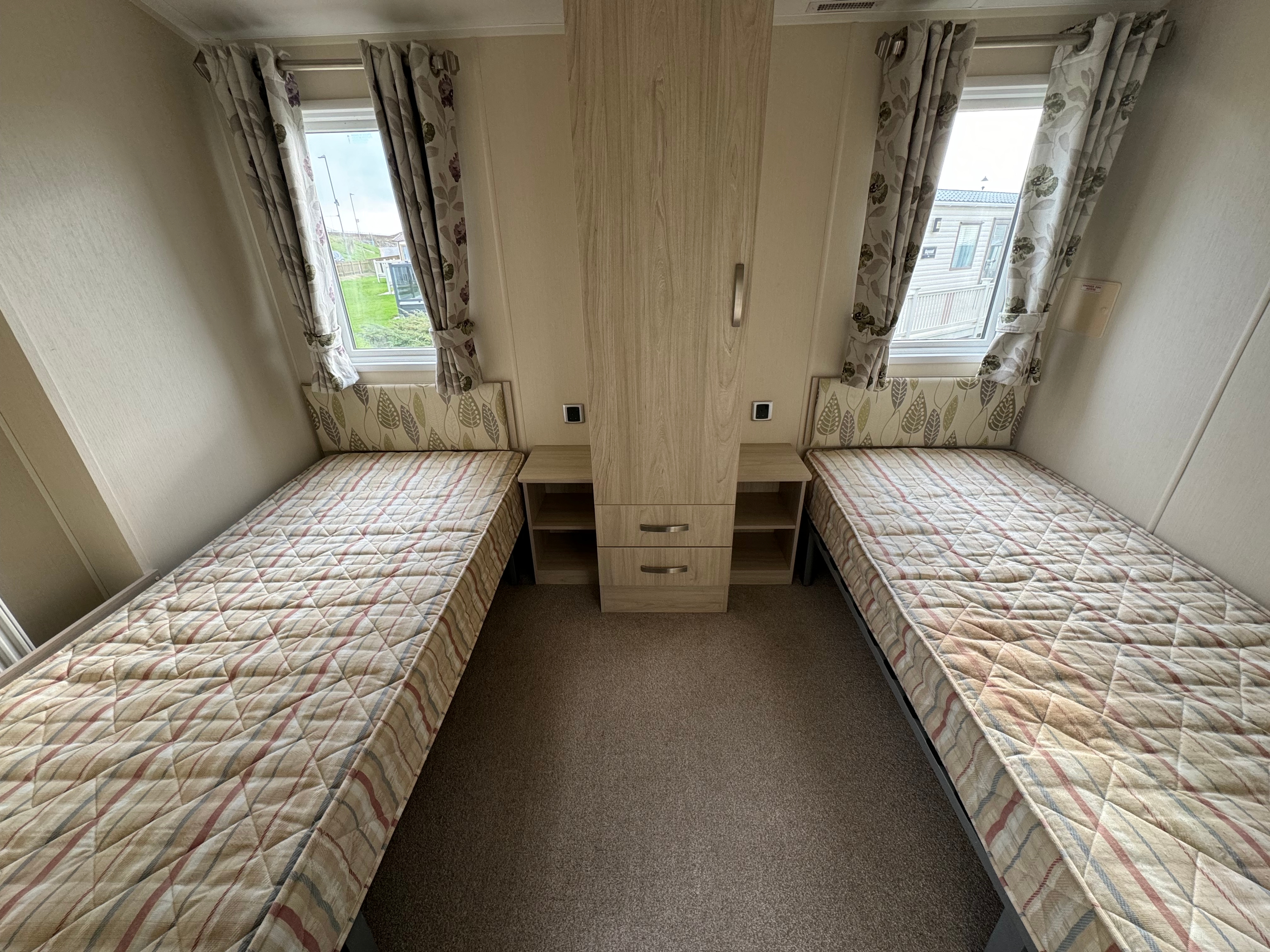 2015 Willerby Rio 37x12x2 twin bedroom-wide access 1.jpeg