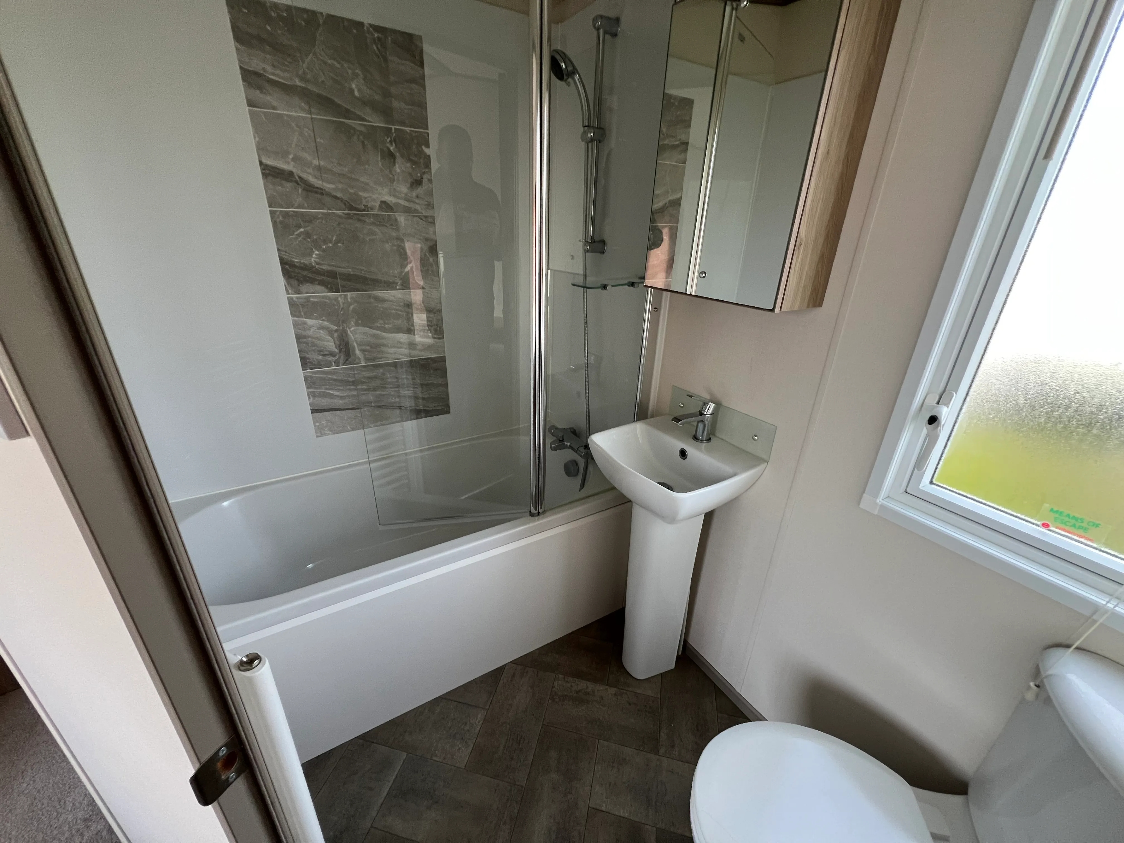 2019 ABI St David 38x12 2 Bed bathroom