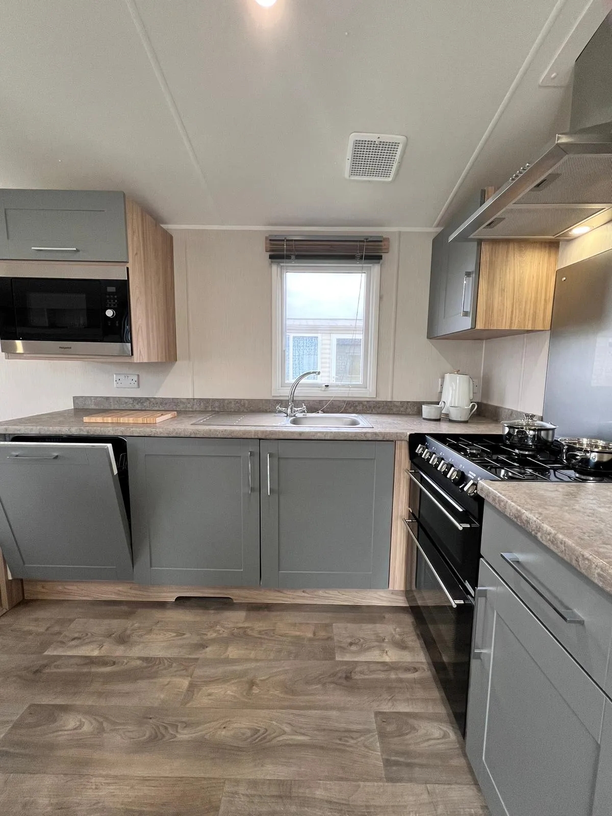 2021 Willerby Malton 2 bed 35x12 kitchen 2