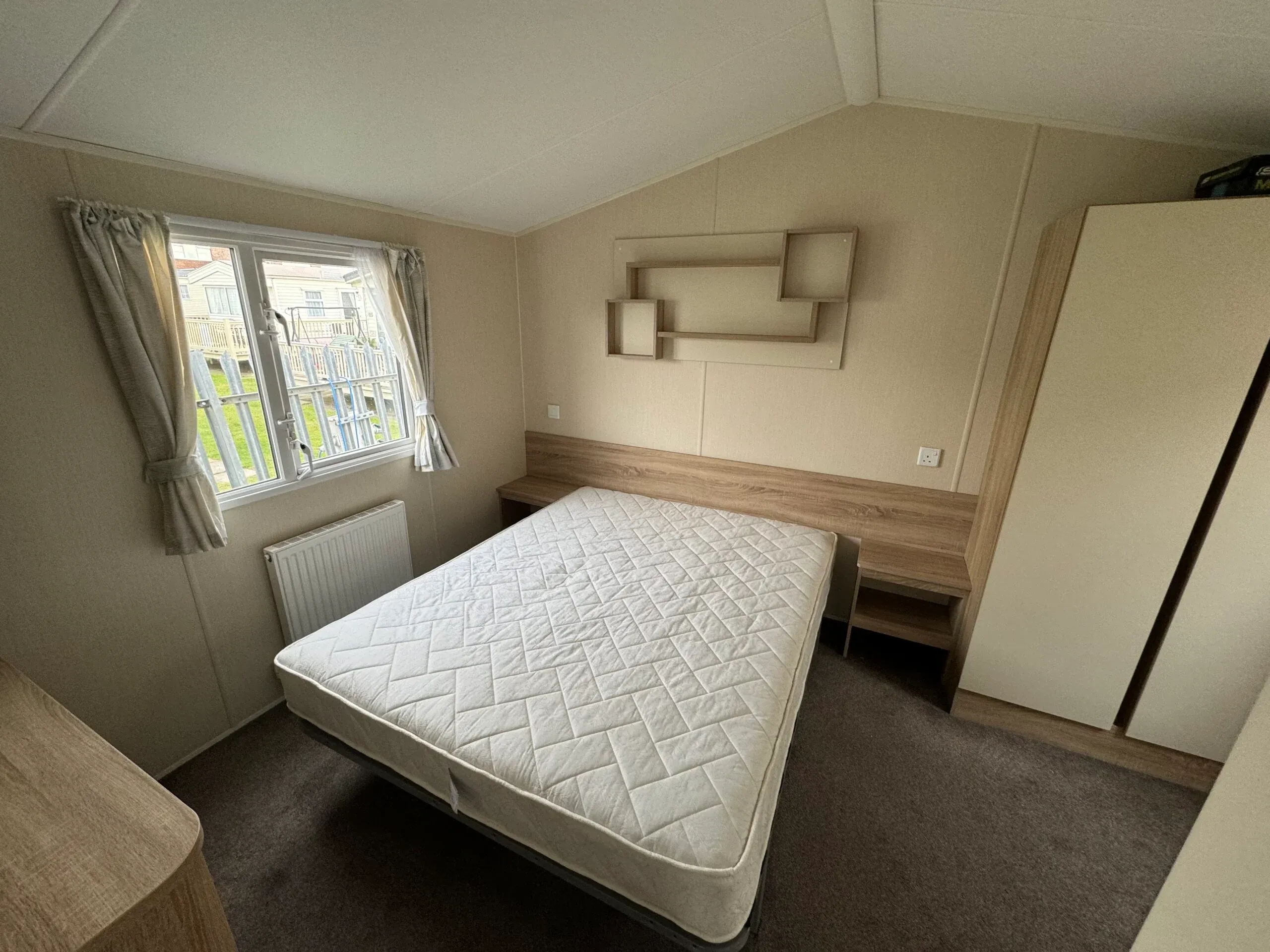 Willerby Lymington 2017 35x12 2 bedroom Main bedroom