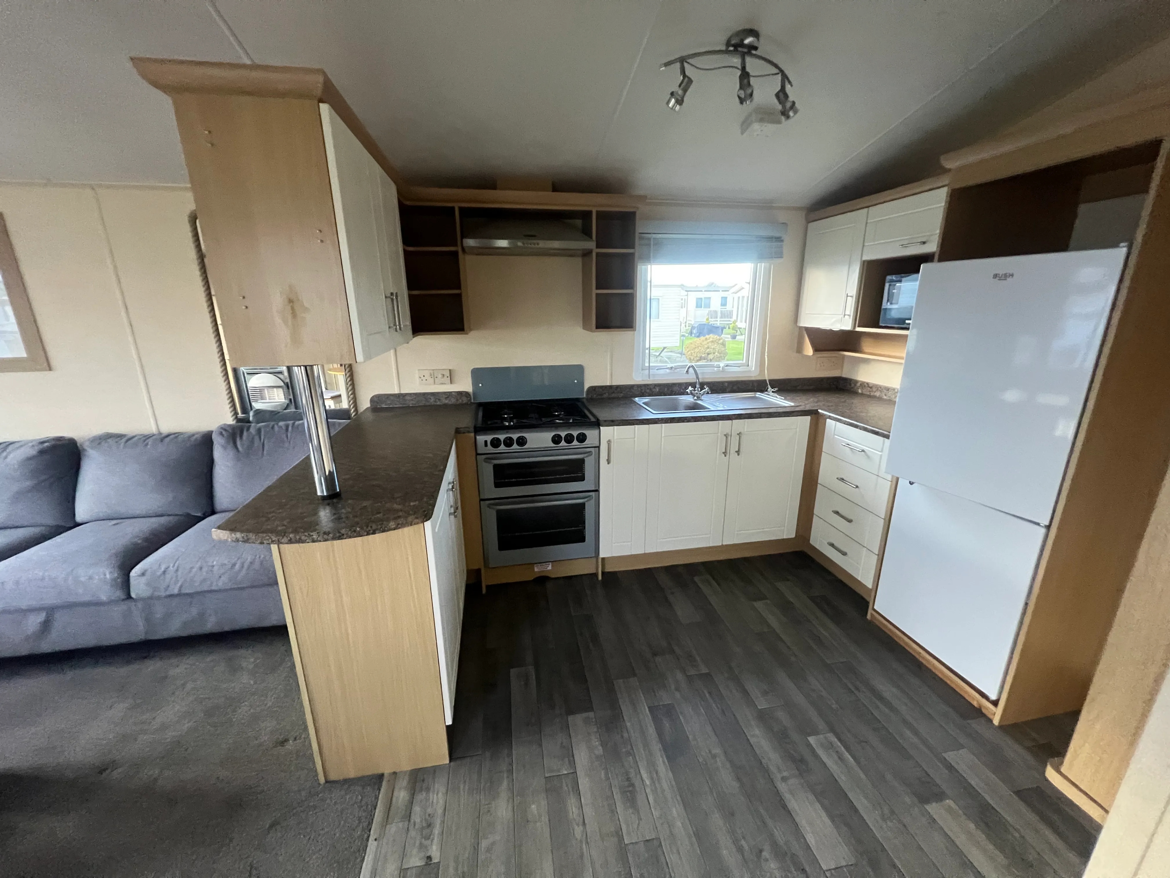 willerby granada 35x12 2 bed kitchen.jpeg