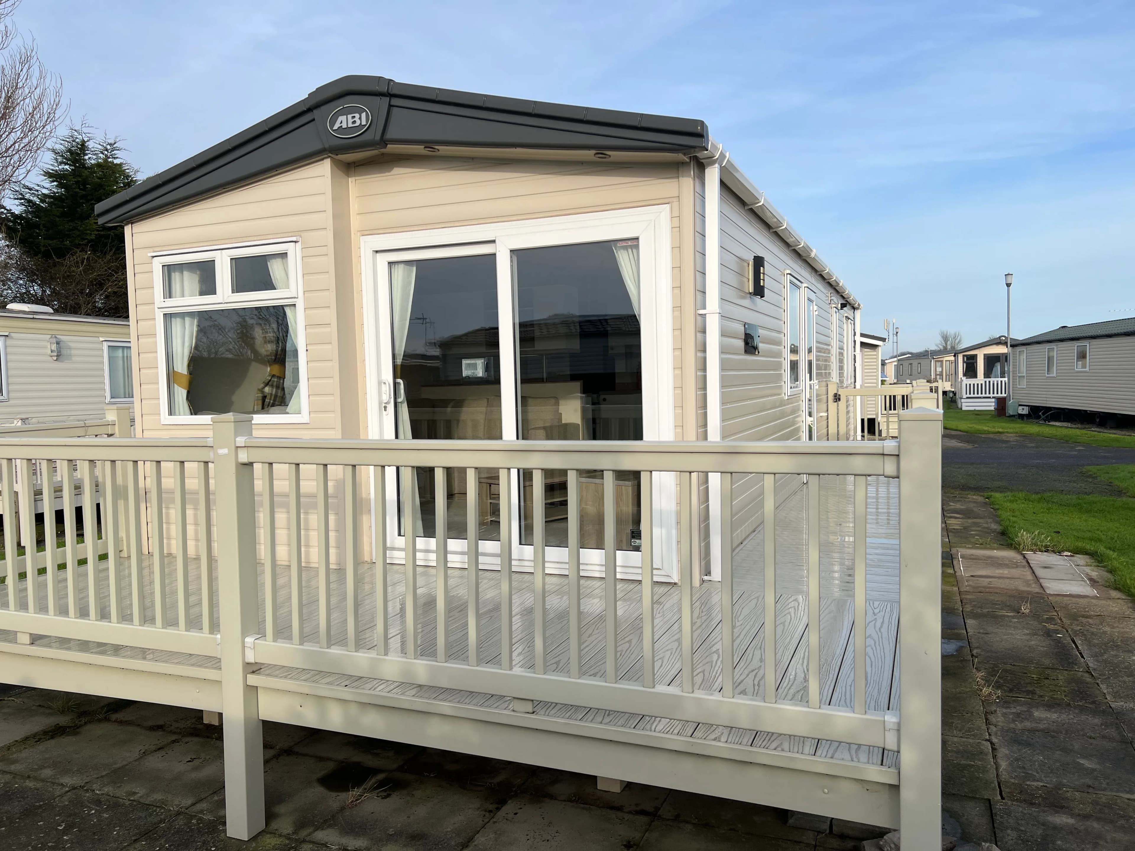 2019 ABI St David 38x12 2 Bed front view