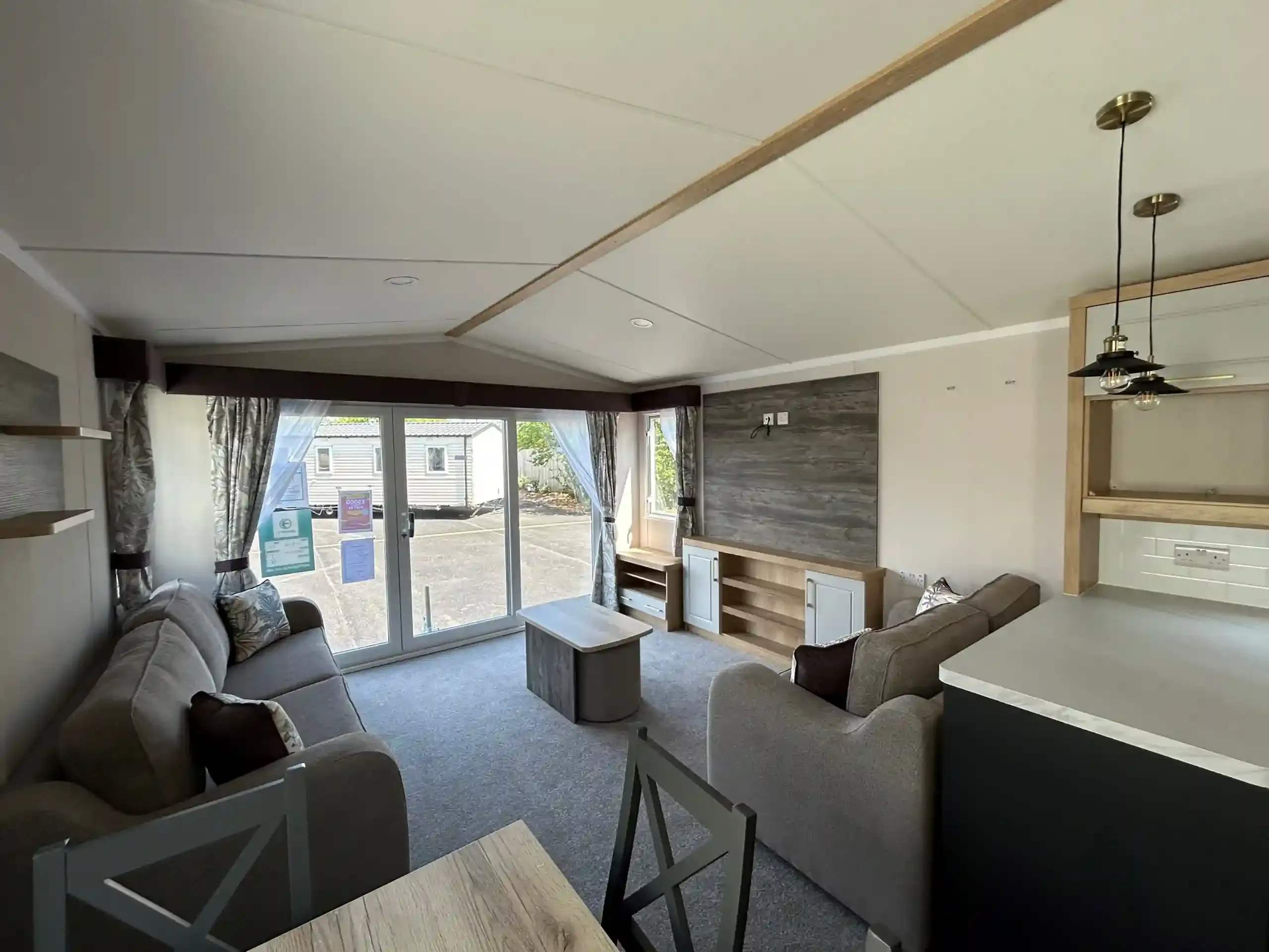 2023 Swift bordeaux es 38x12